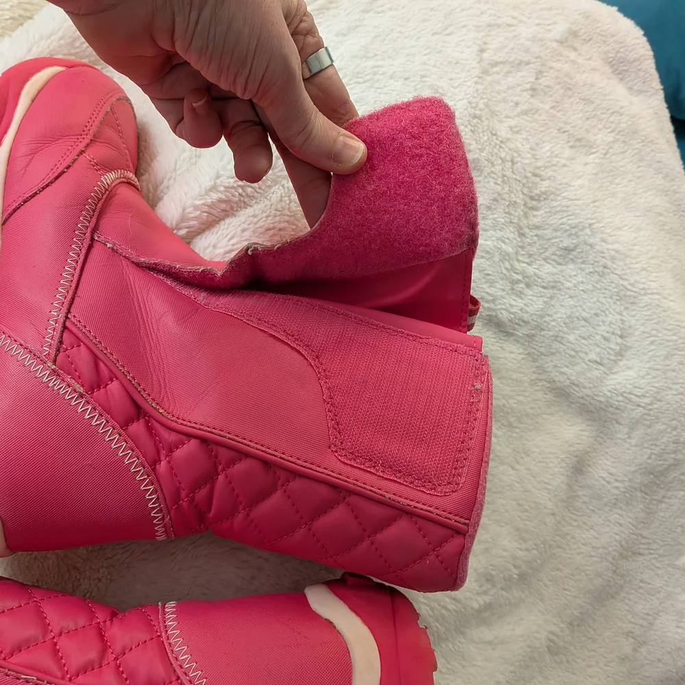 Stylish Pink Kids Snow Boots
